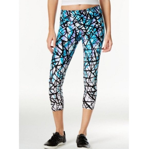 Calvin Klein Pants - Calvin Klein Performance Rhapsody capri leggings
